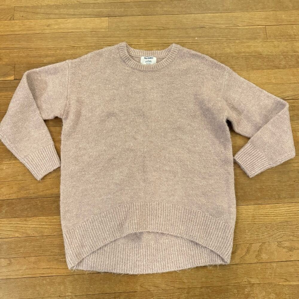 Old Navy pink crewneck fuzzy asymmetrical sweater size small
b69